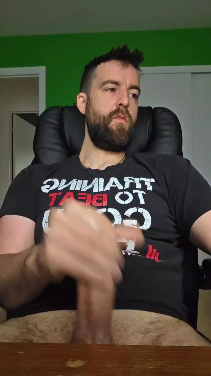Pauly1988 on Cam4 