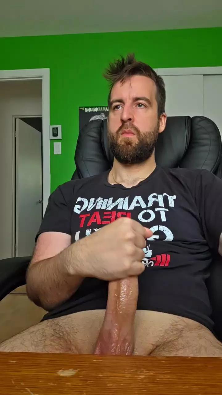 Pauly1988 on Cam4 