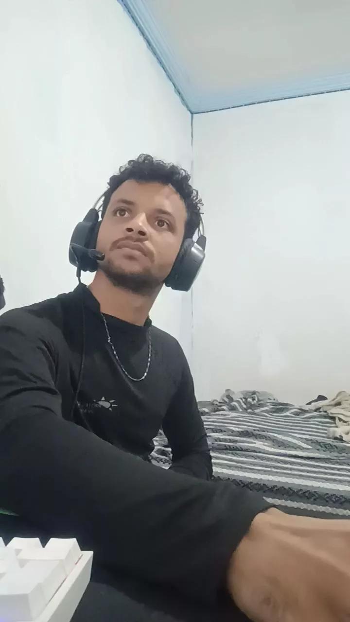 pedro15041 on Cam4 