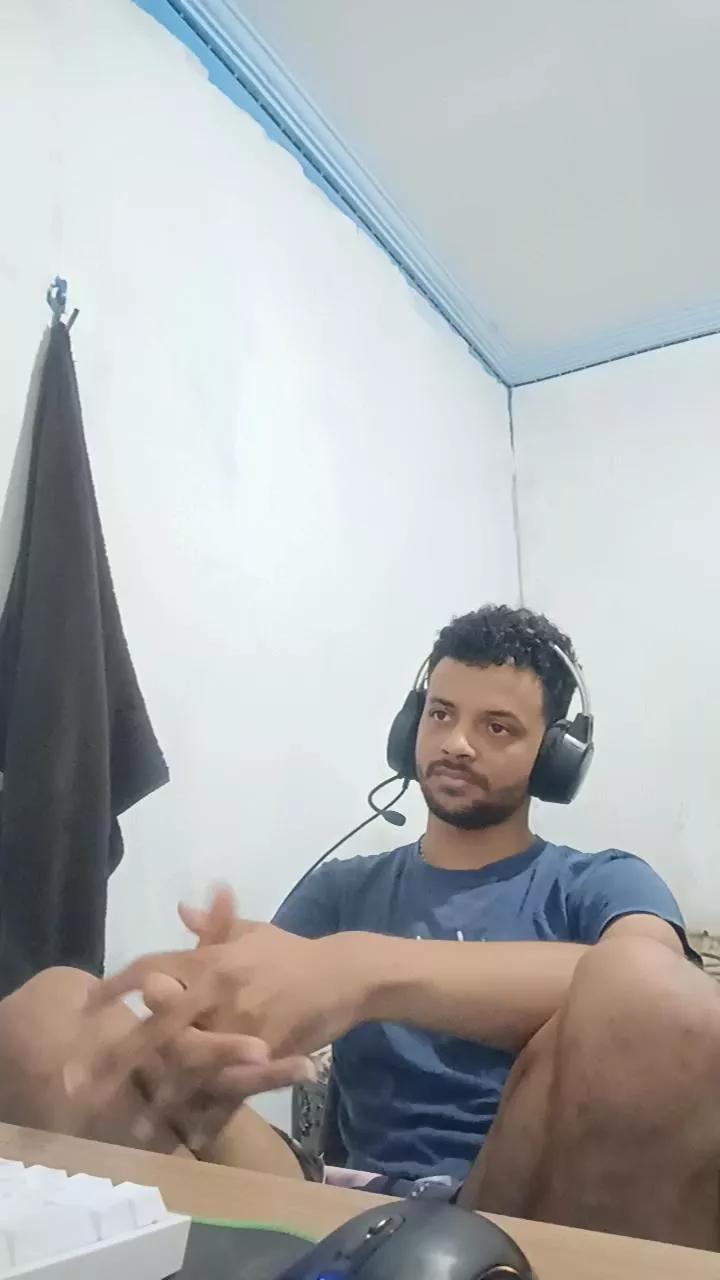 pedro15041 on Cam4 