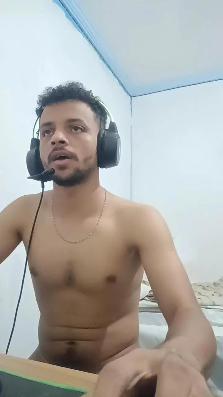 pedro15041 on Cam4 