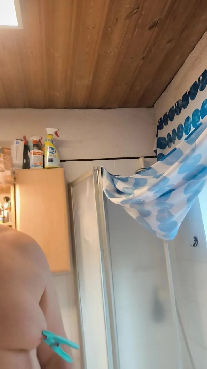 Offline pegg_cunilingus on Cam4