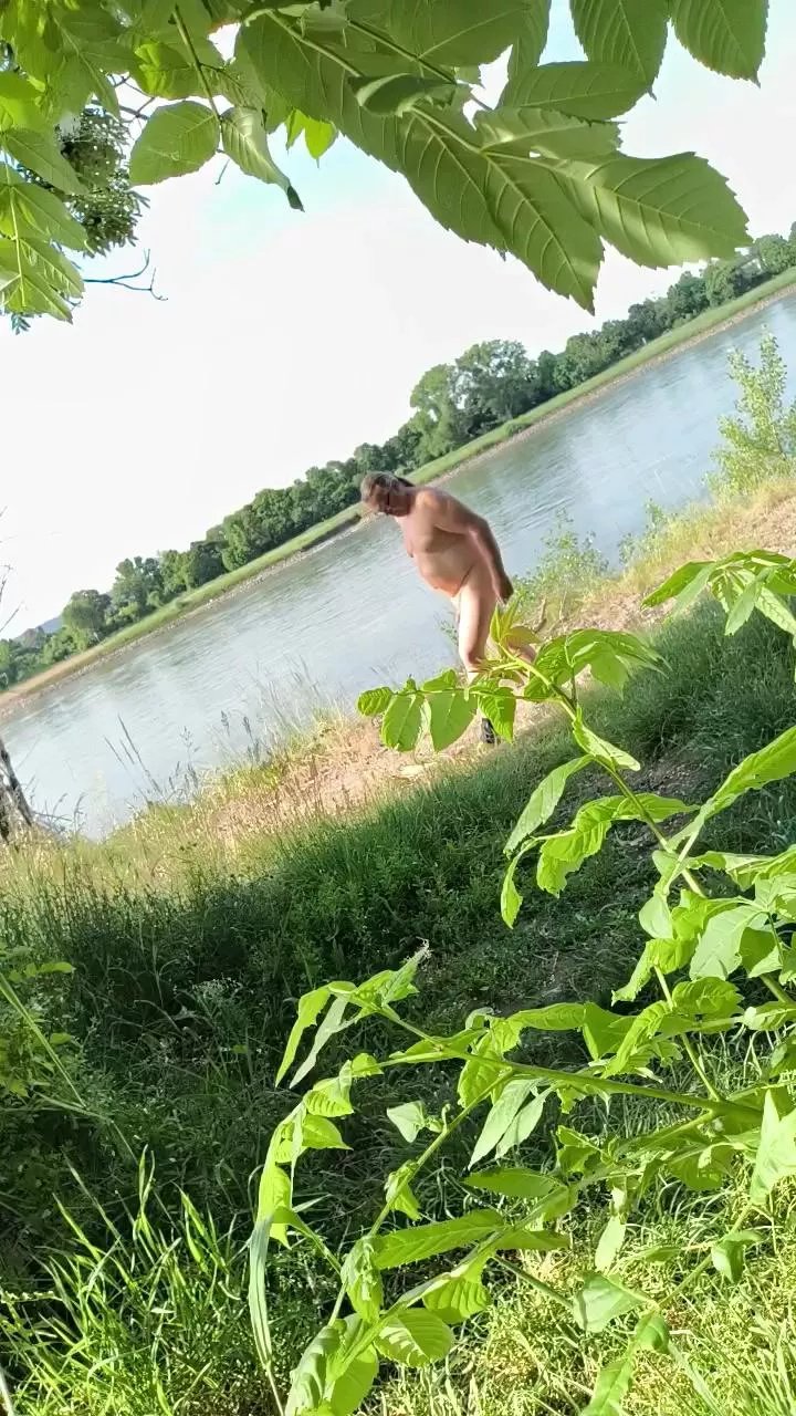 Offline pegg_cunilingus on Cam4