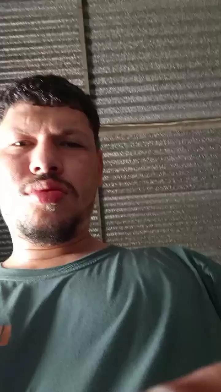 PELAHKWEEDMAN on Cam4 