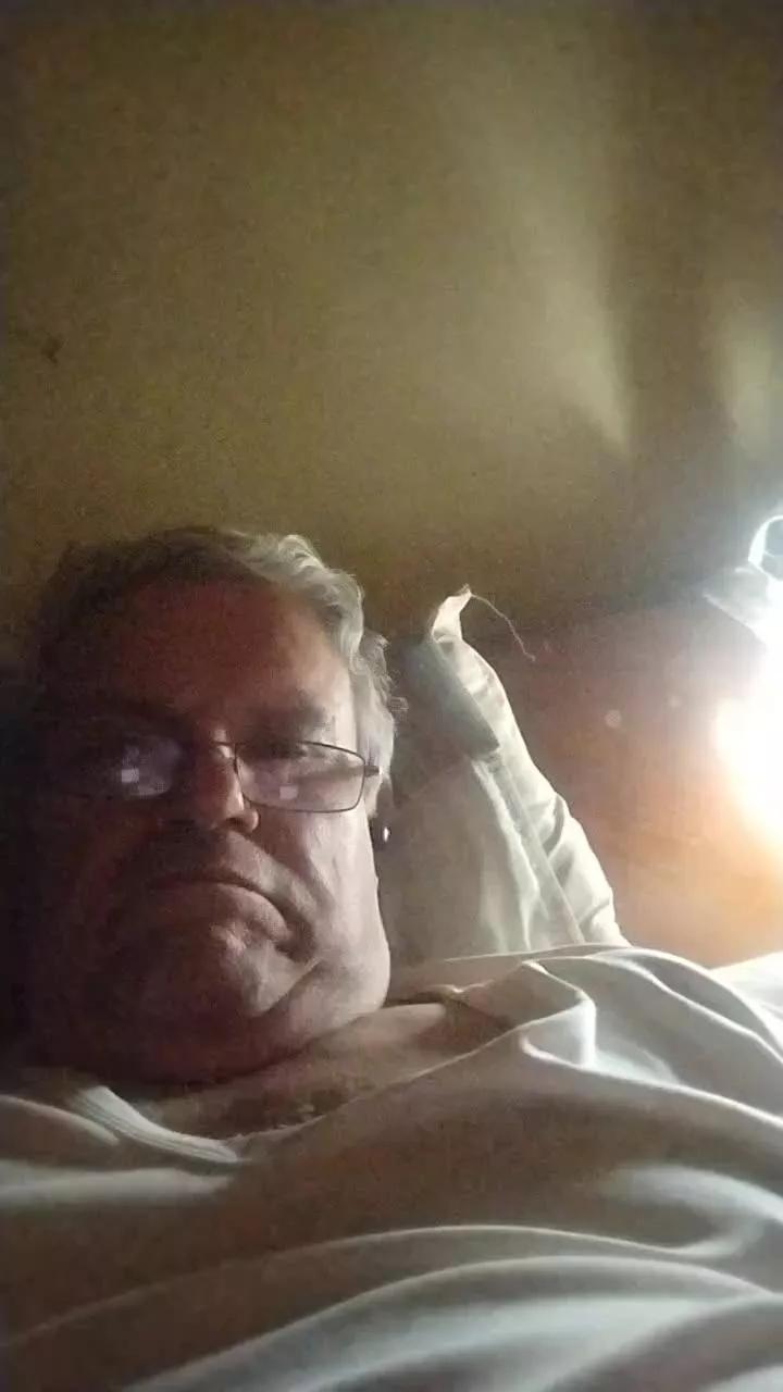 Pepe202020 on Cam4 