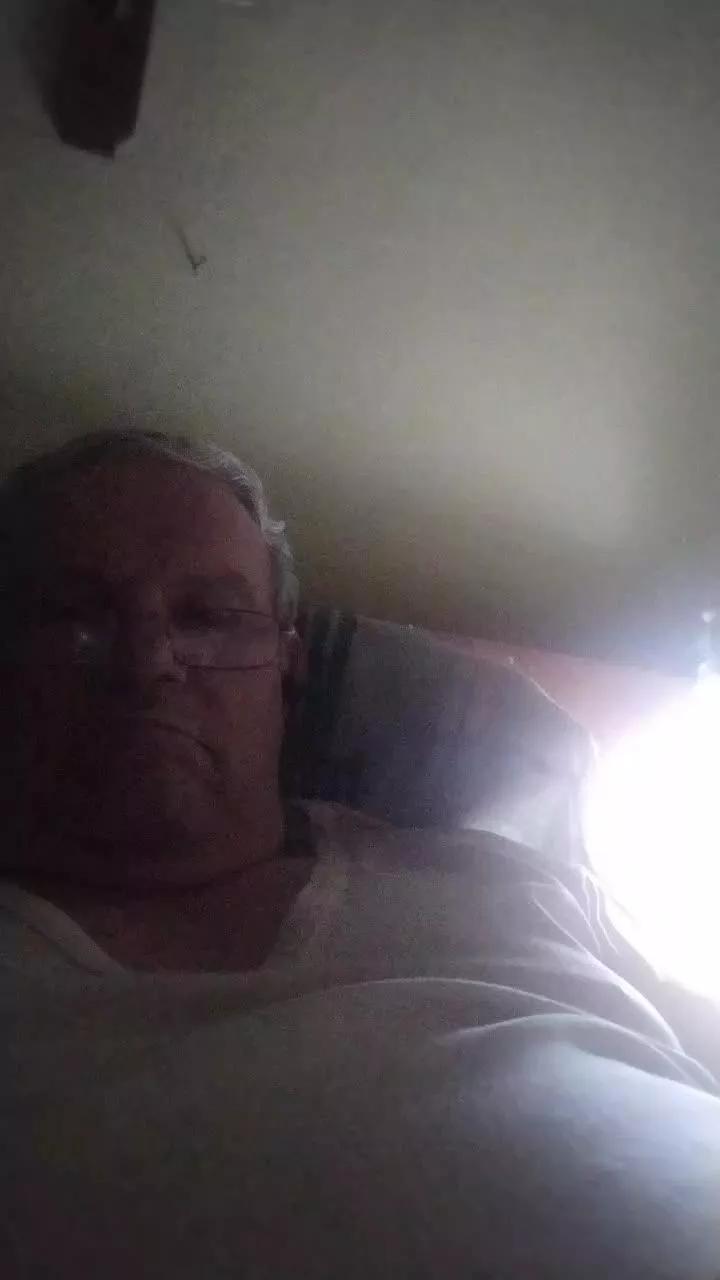 Pepe202020 on Cam4 