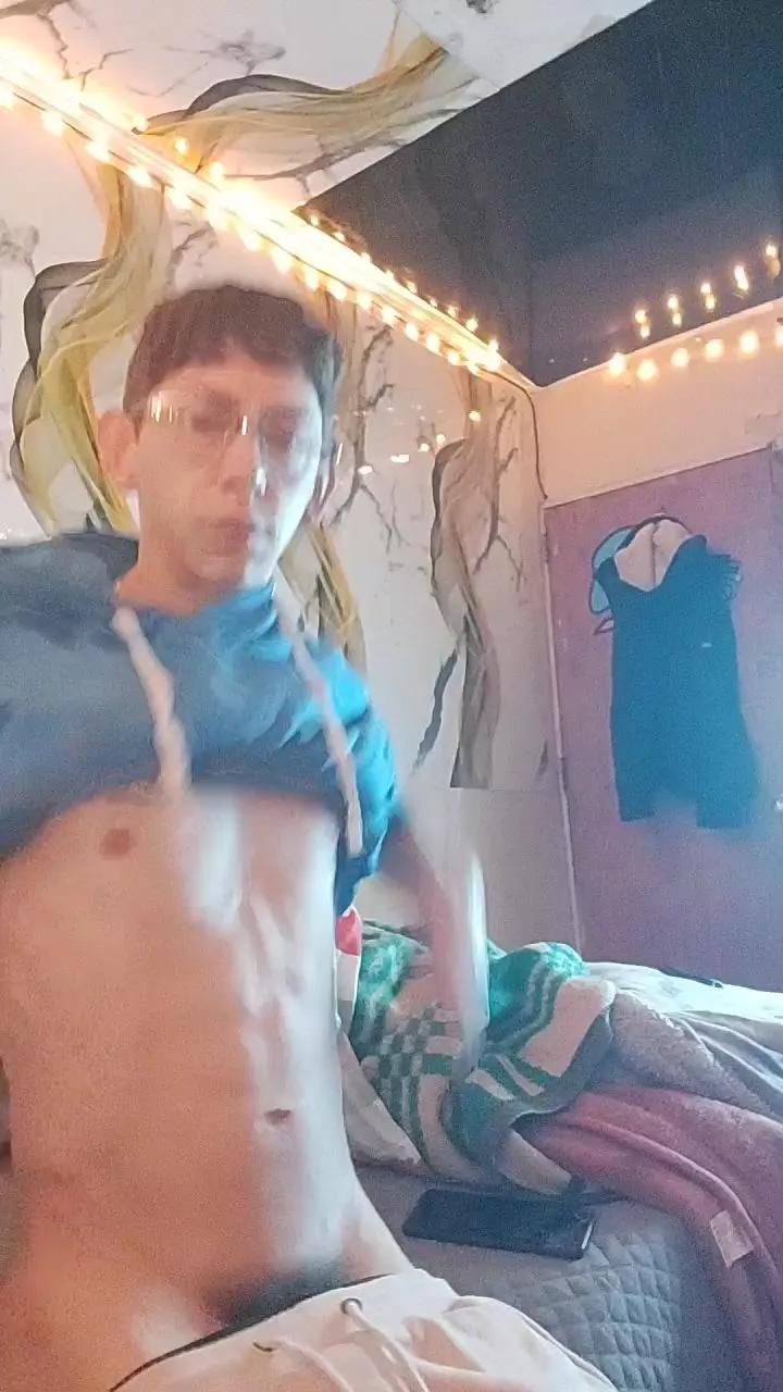 peque_n20 on Cam4 
