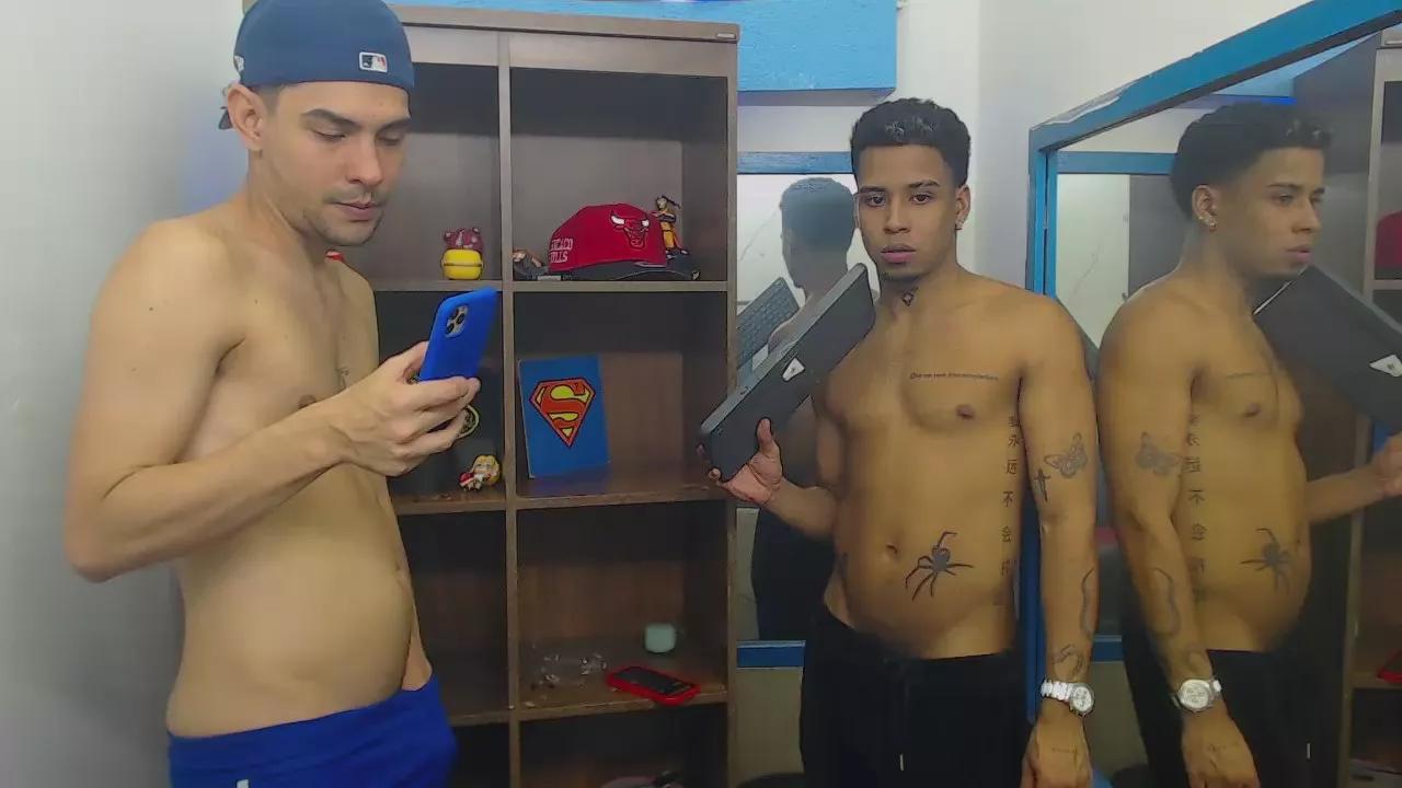 Perfect_Team on Cam4 