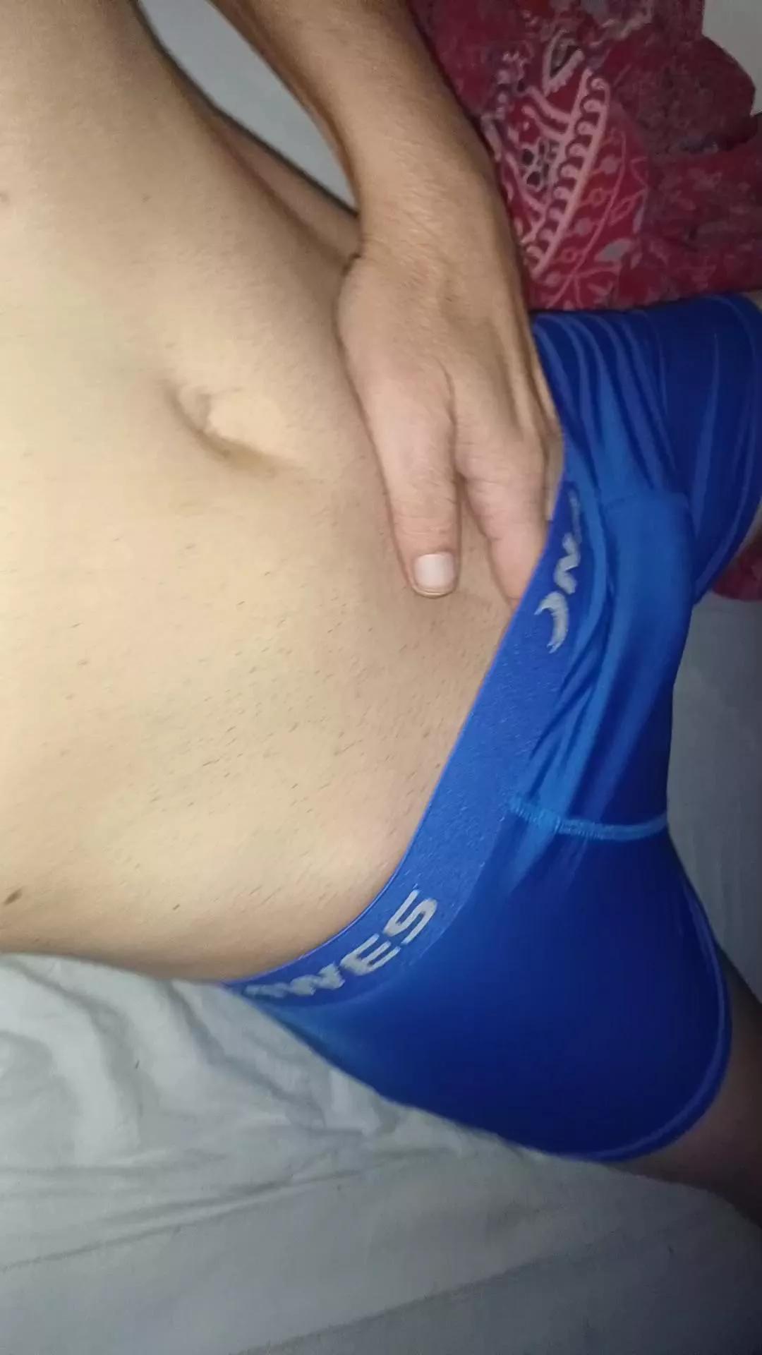PerfectWaves on Cam4 