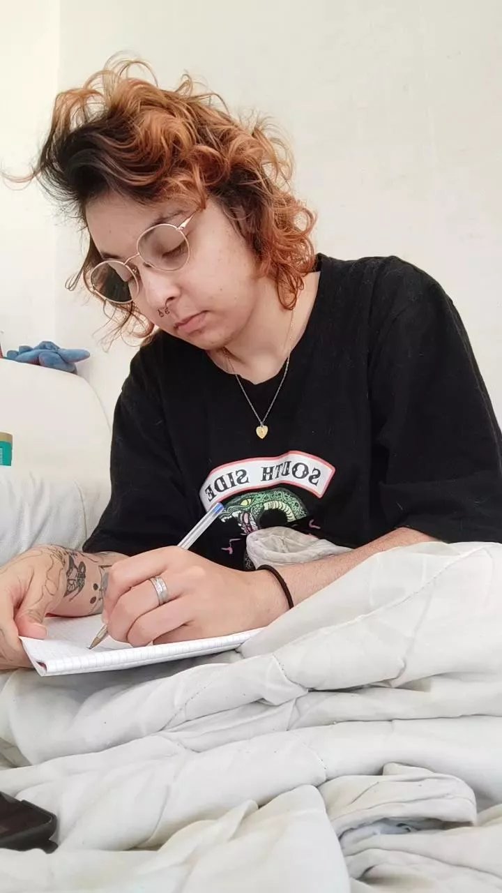 Offline pinkyvamp on Cam4