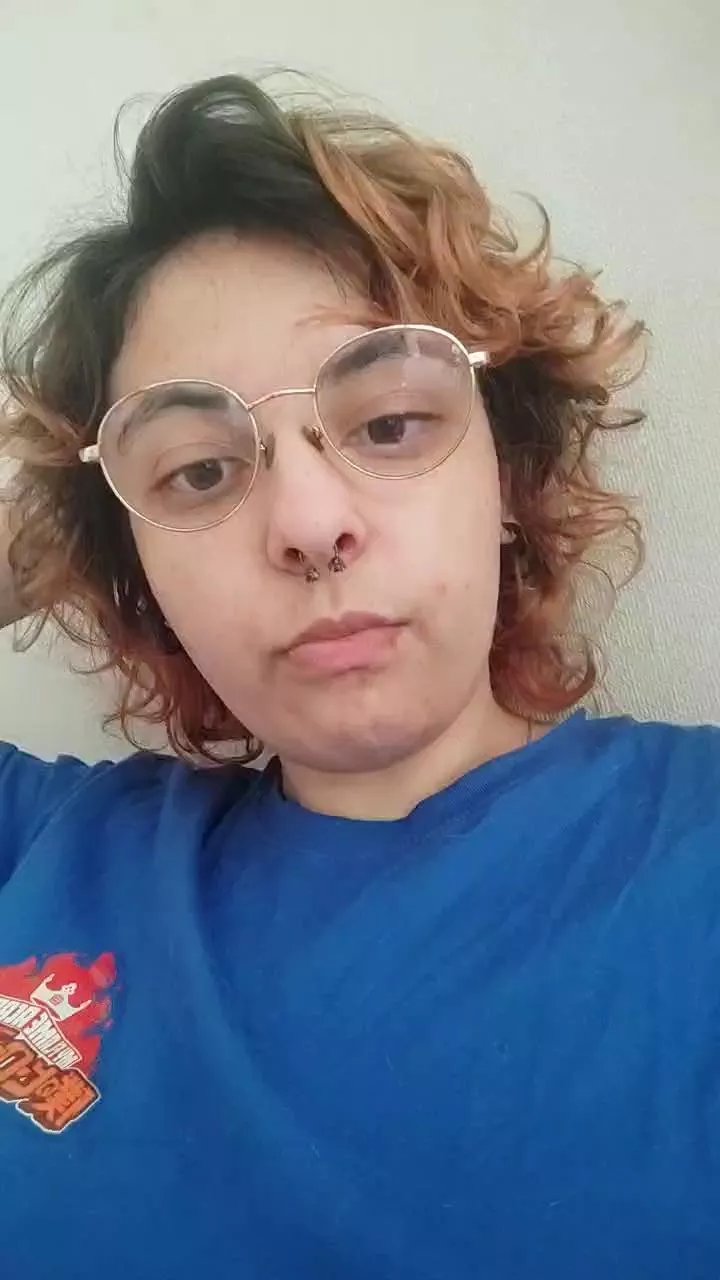 Offline pinkyvamp on Cam4