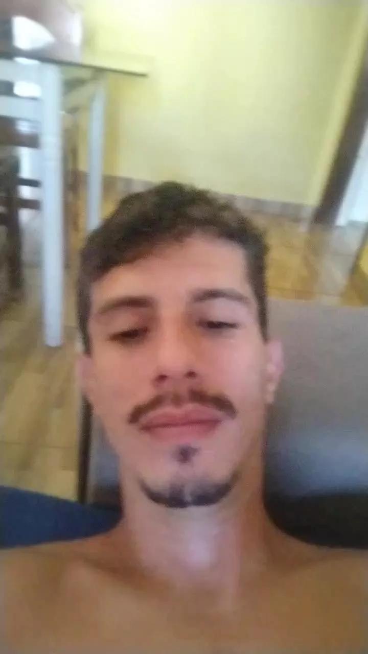 poha_wayne on Cam4 