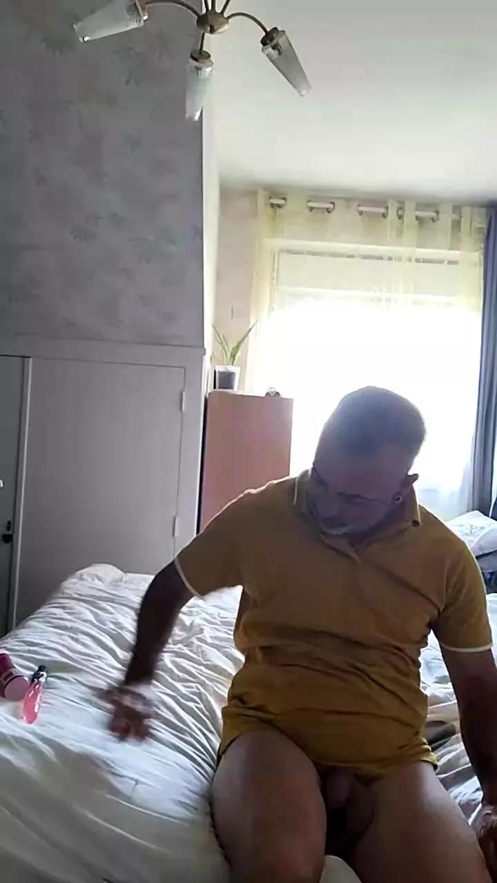 ptitcouic on Cam4 