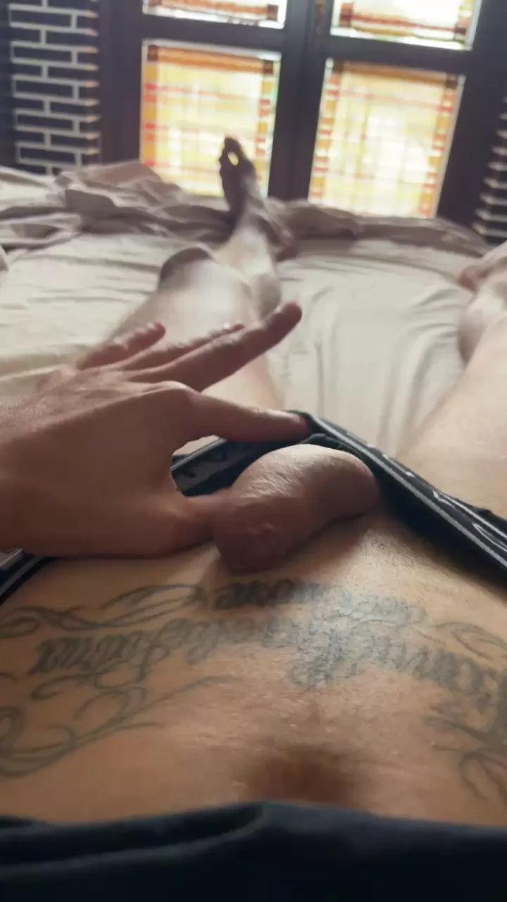 Offline Pulvi on Cam4