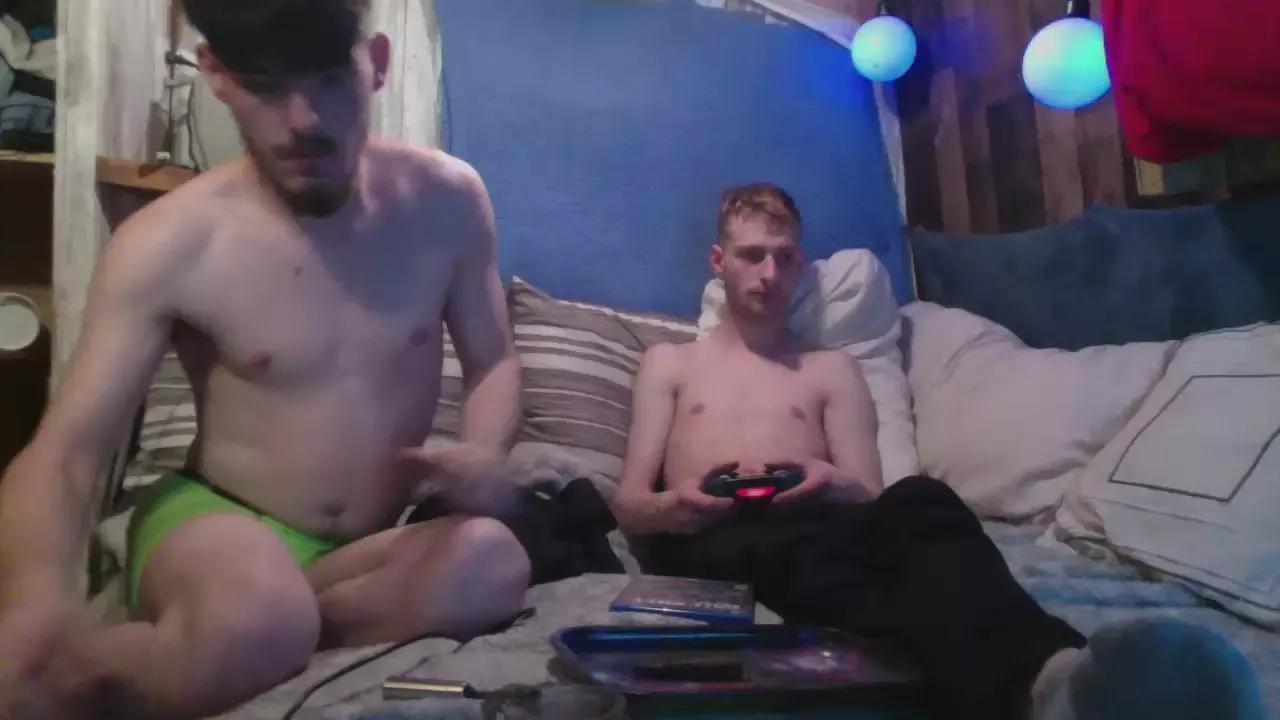 R6verxxx on Cam4 
