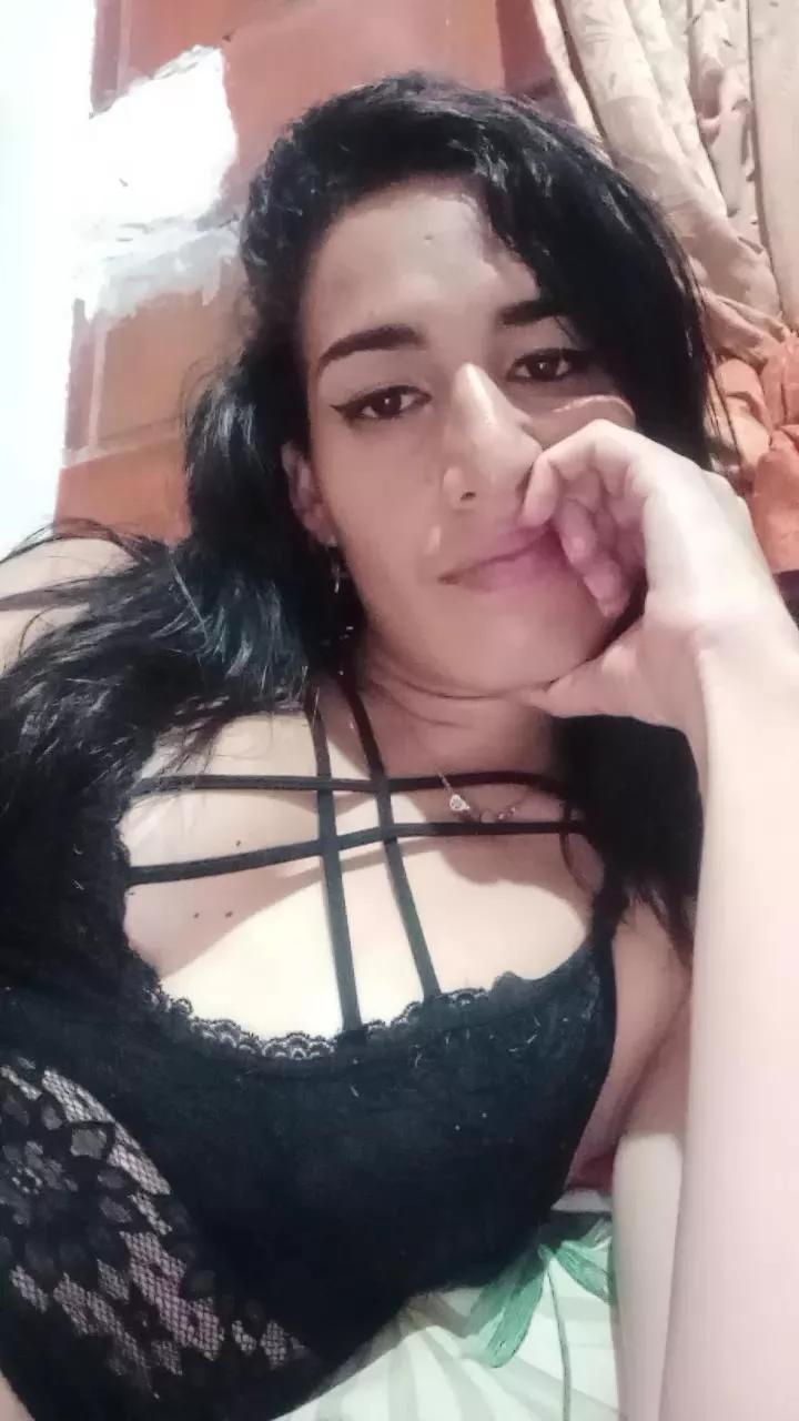 Rachell_kin on Cam4 