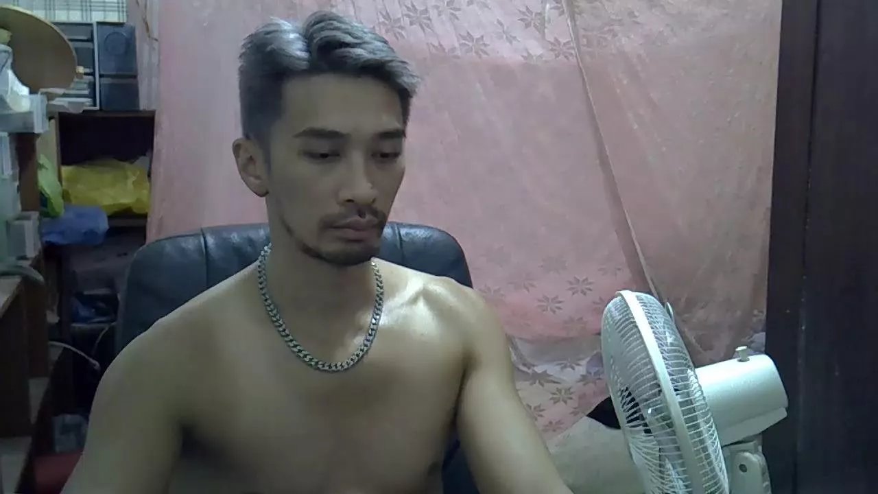 Offline rainpour on Cam4