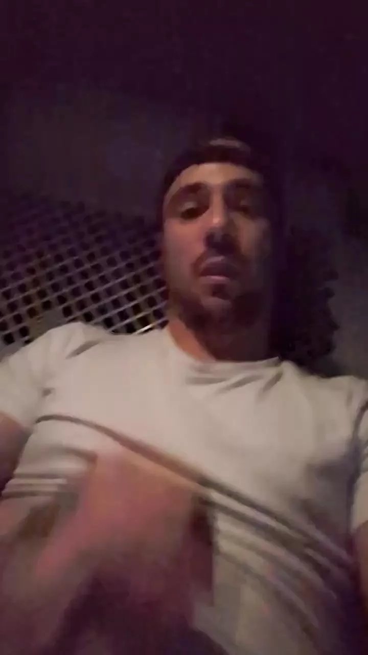 Offline Remi0901 on Cam4