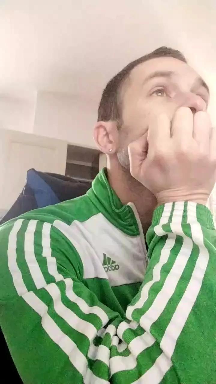 riccardoyeah on Cam4 