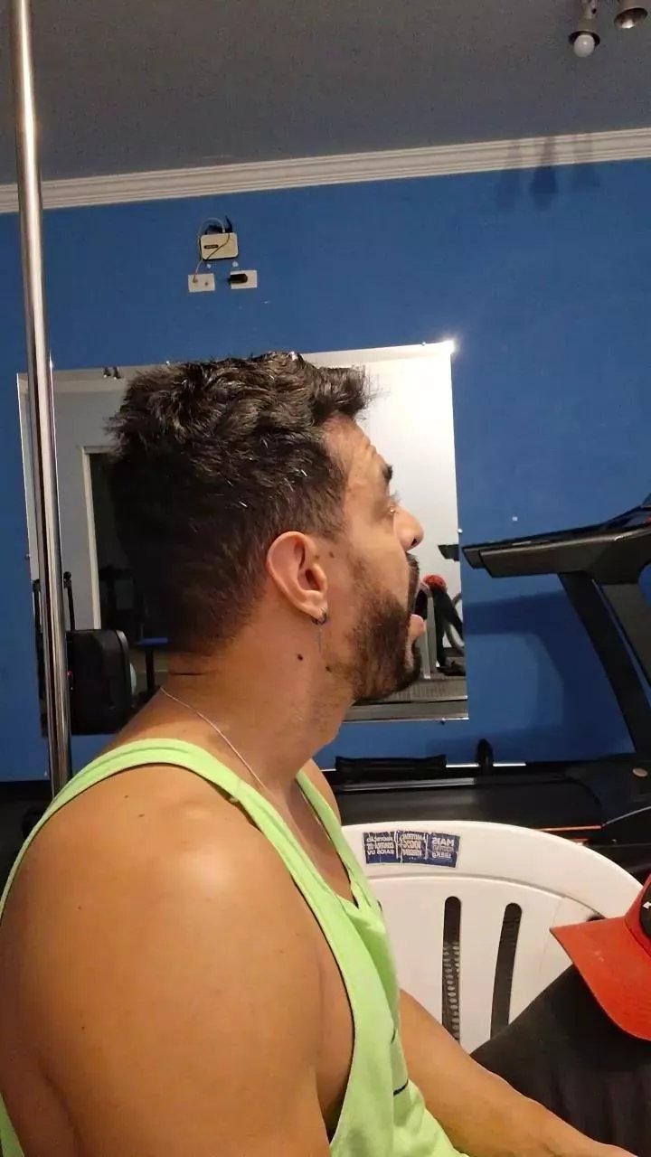 Offline Rickferrari2023 on Cam4