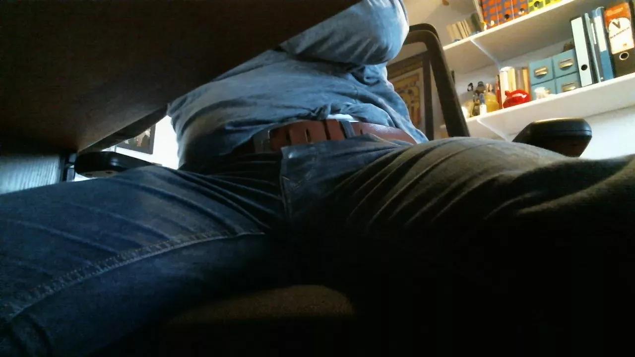 riki_alb on Cam4 