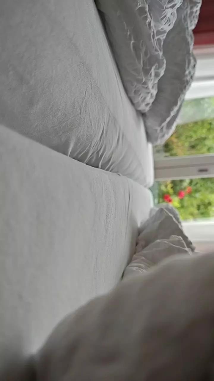 riki_alb on Cam4 