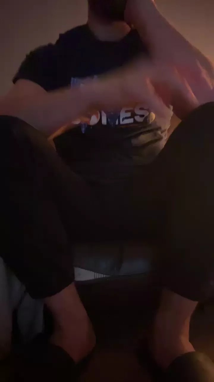 Offline Rorosexydick1 on Cam4