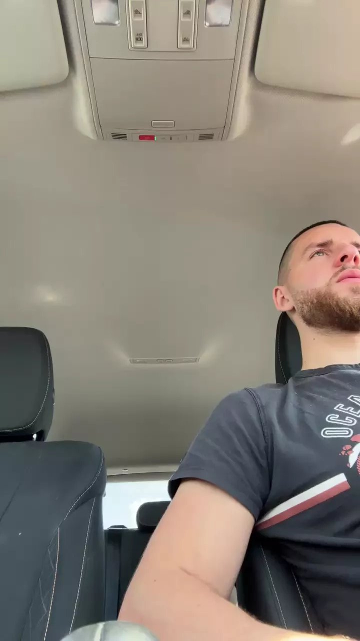 Offline Rorosexydick1 on Cam4