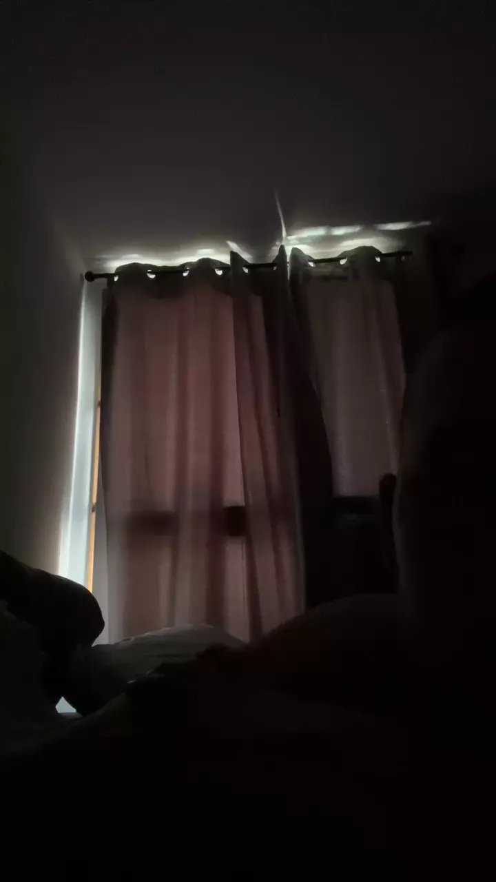 Offline Rorosexydick1 on Cam4