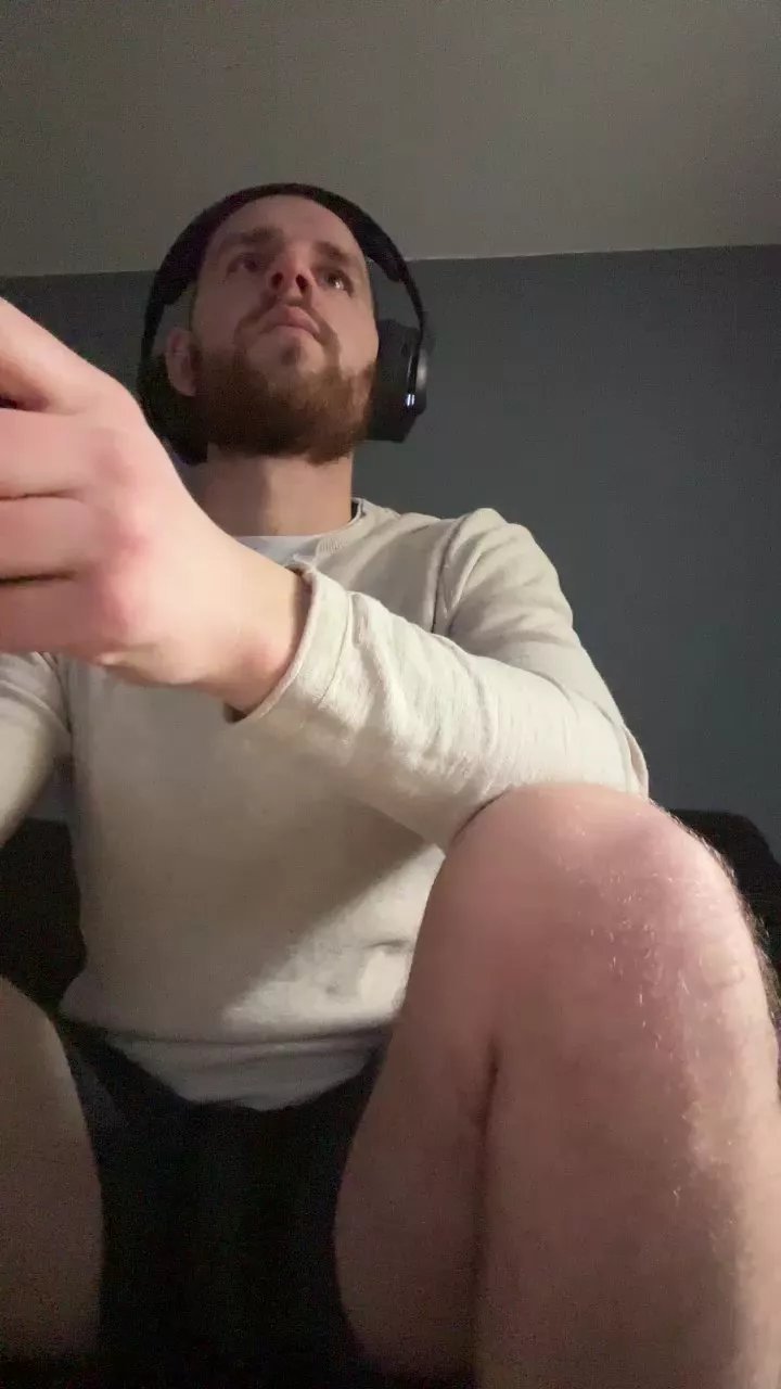 Offline Rorosexydick1 on Cam4