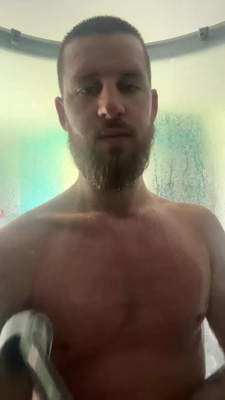 Offline Rorosexydick1 on Cam4