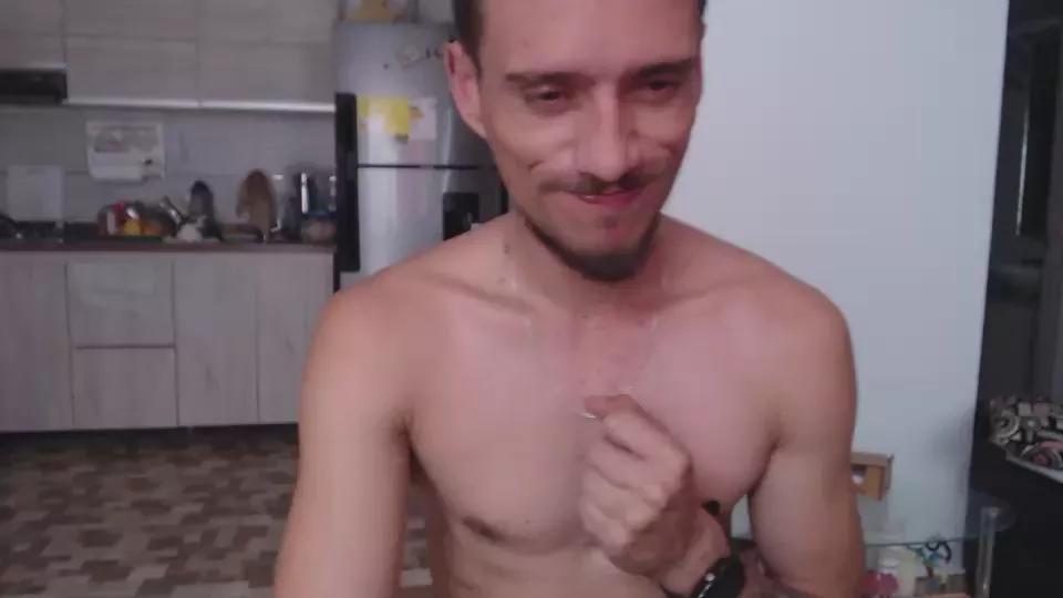 roystonee on Cam4 