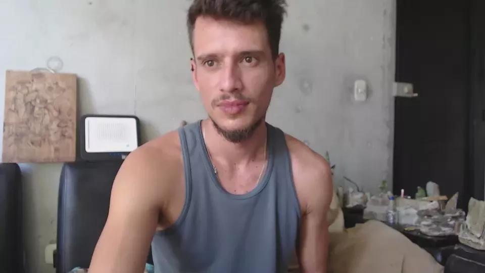 roystonee on Cam4 