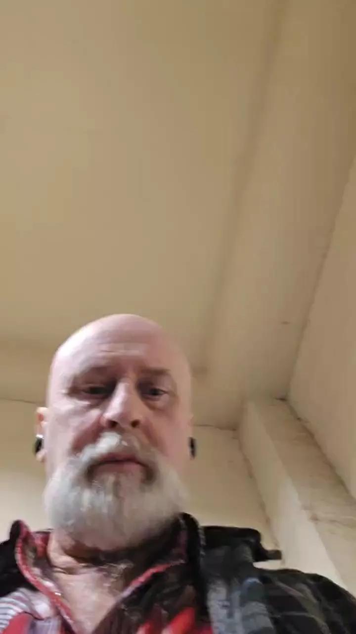 Rozznine on Cam4 