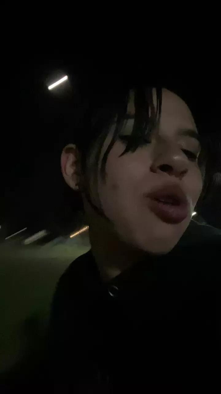 rrrrolonn on Cam4 