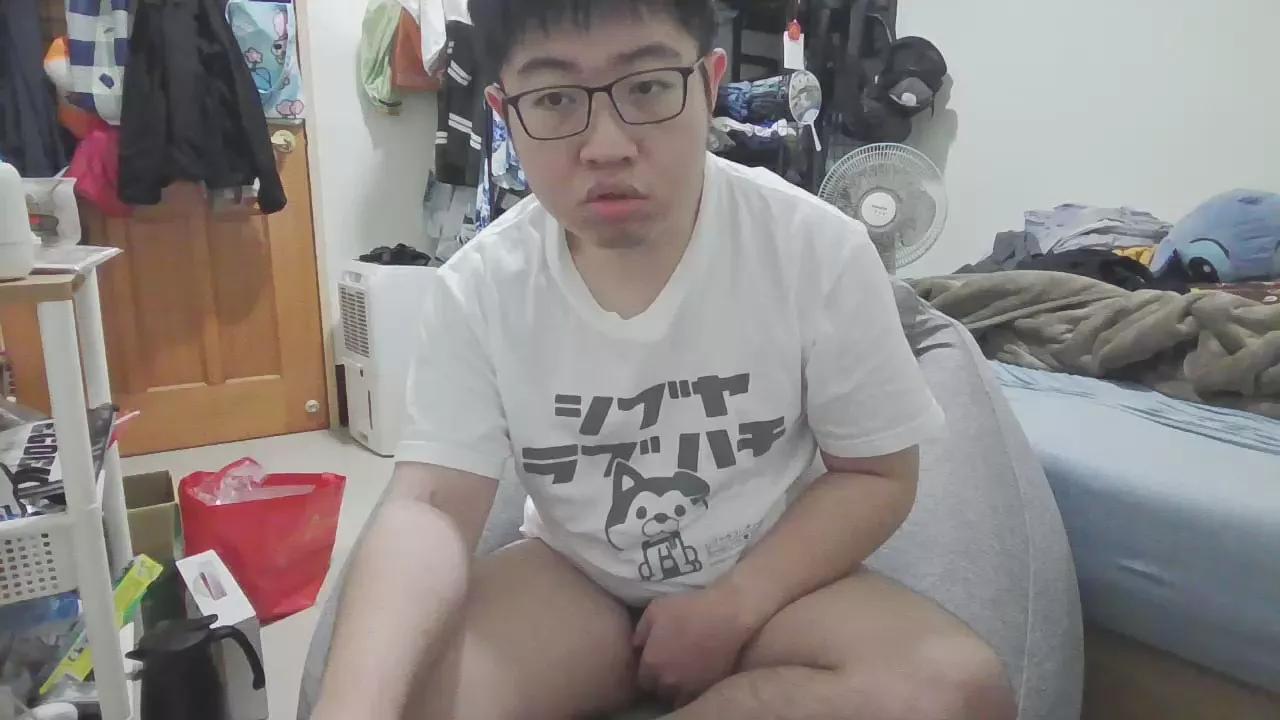 rudy2109103 on Cam4 