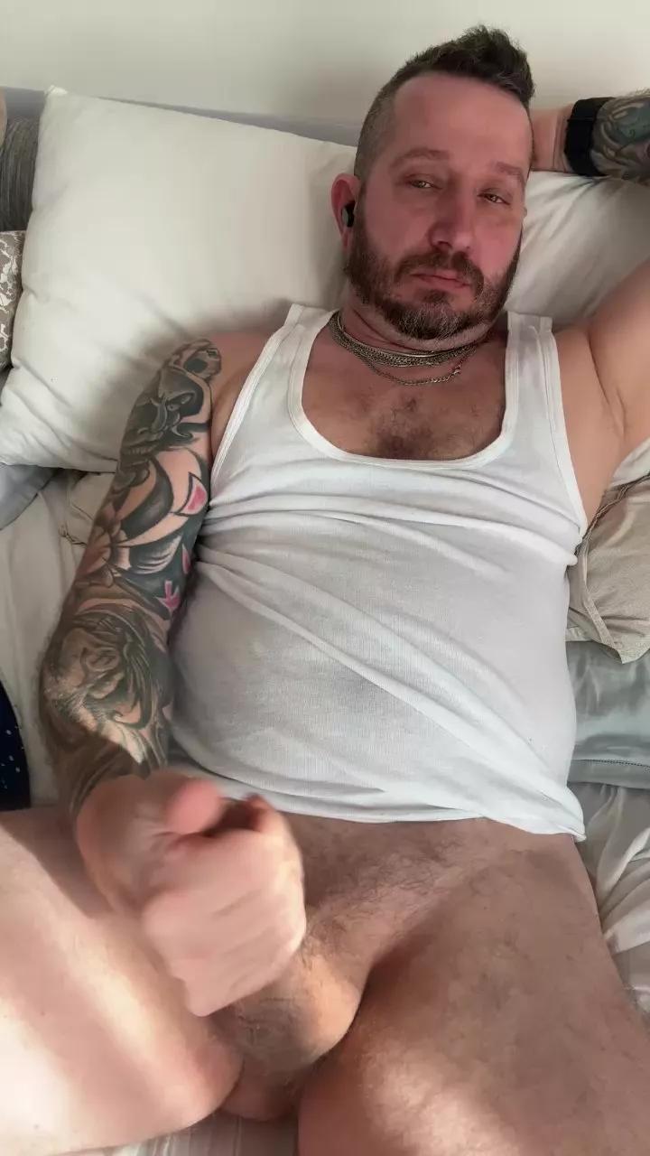 Rudy_ferrara on Cam4 