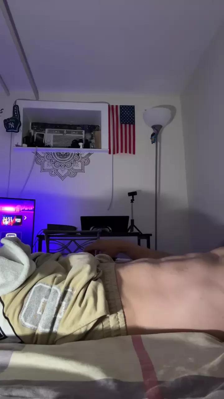 Russogans on Cam4 