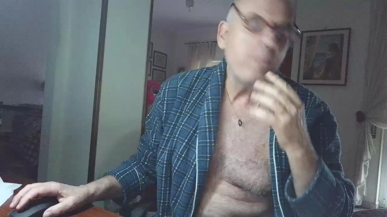 sante87 on Cam4 