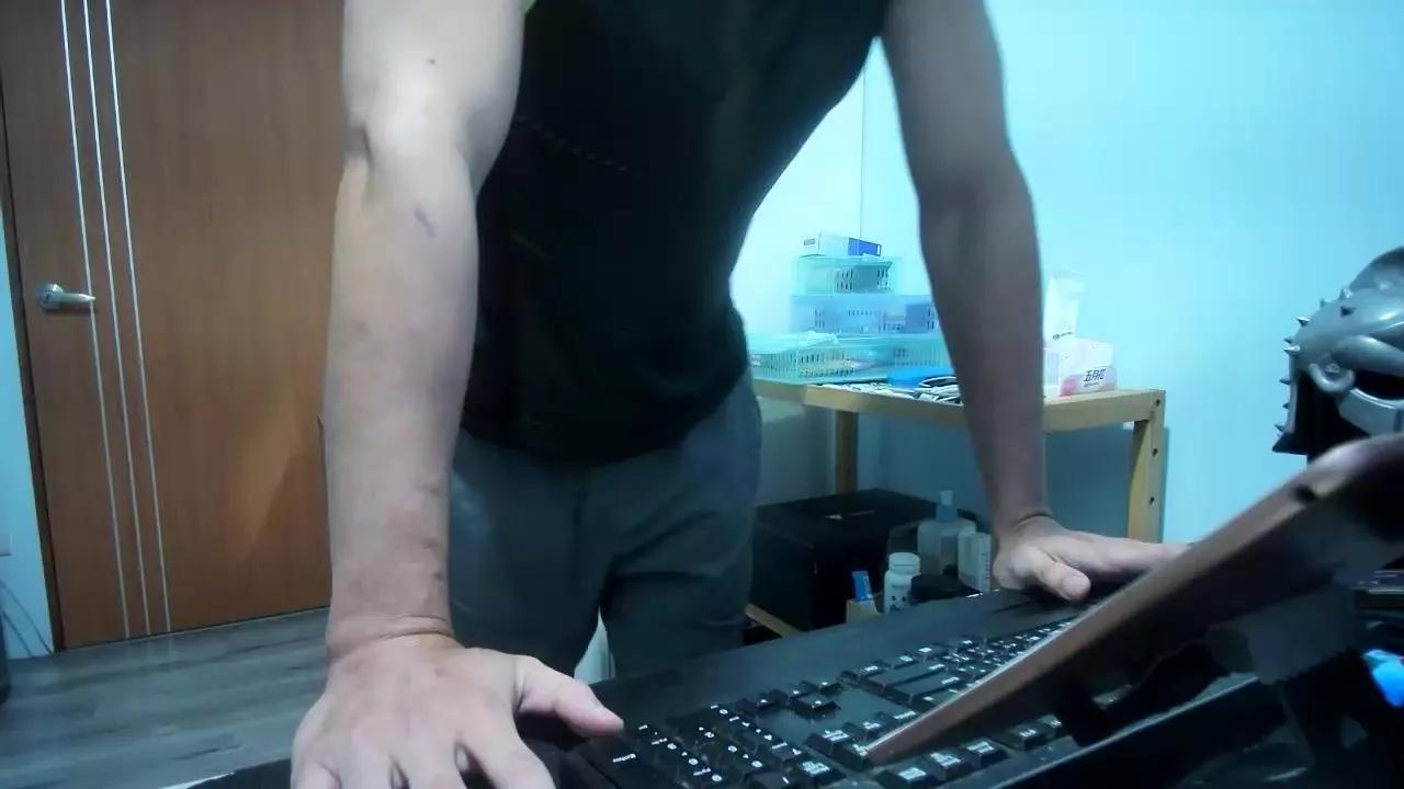 santimunez99 on Cam4 