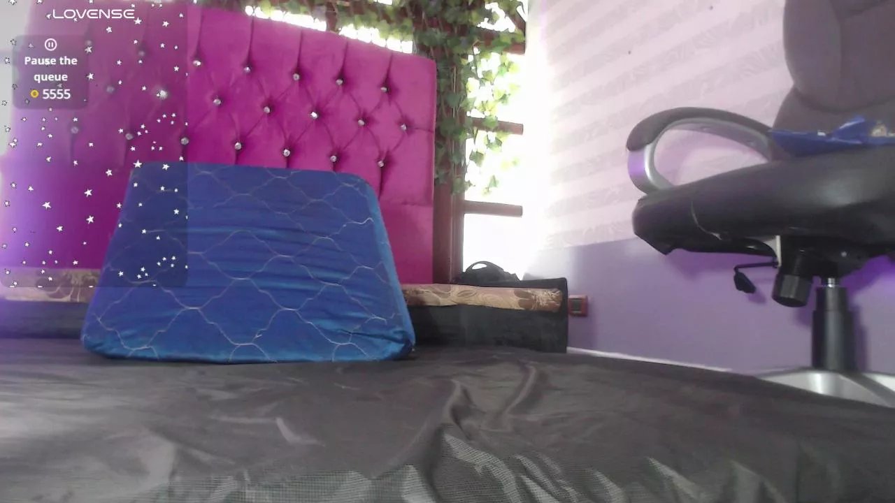 Offline sara23__ on Cam4