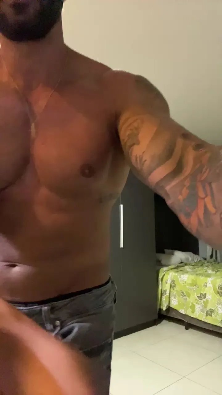 Offline Saradoalto23 on Cam4