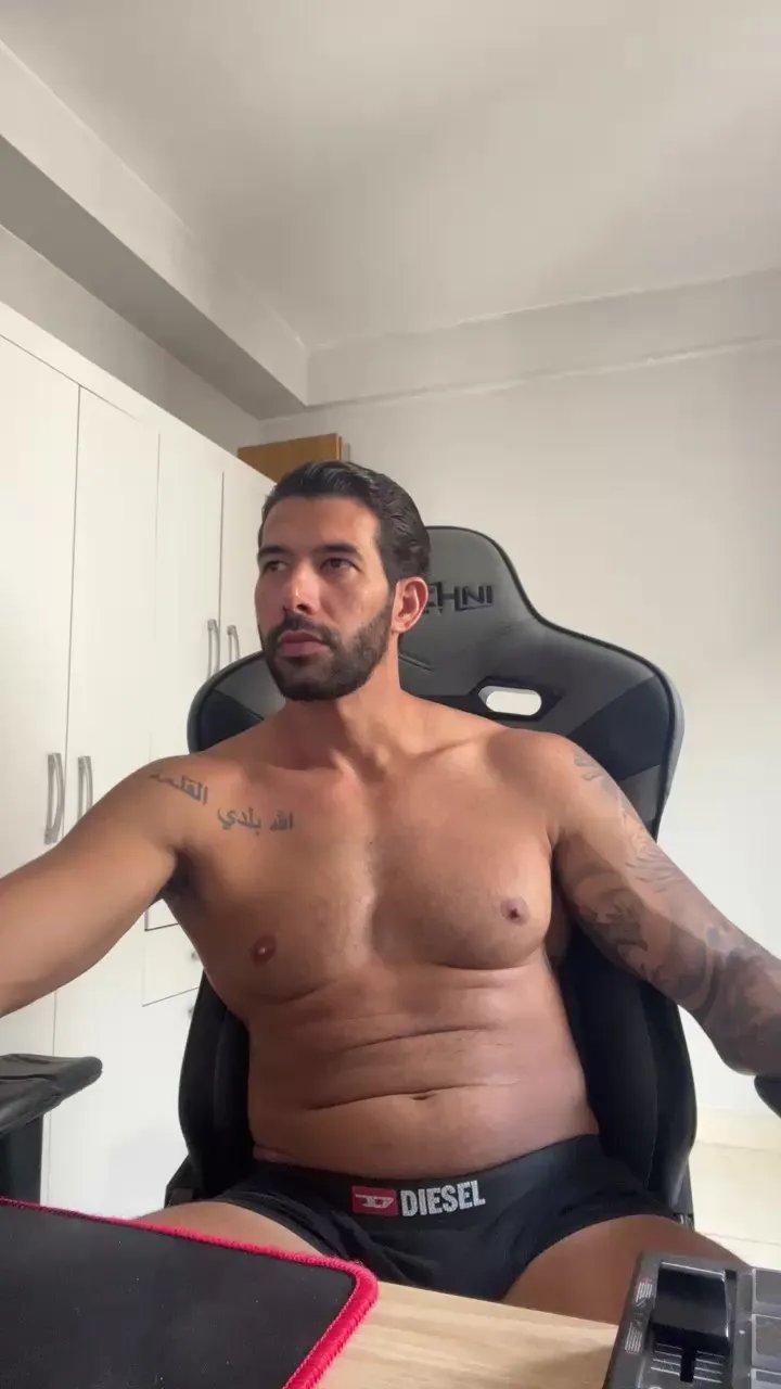 Offline Saradoalto23 on Cam4