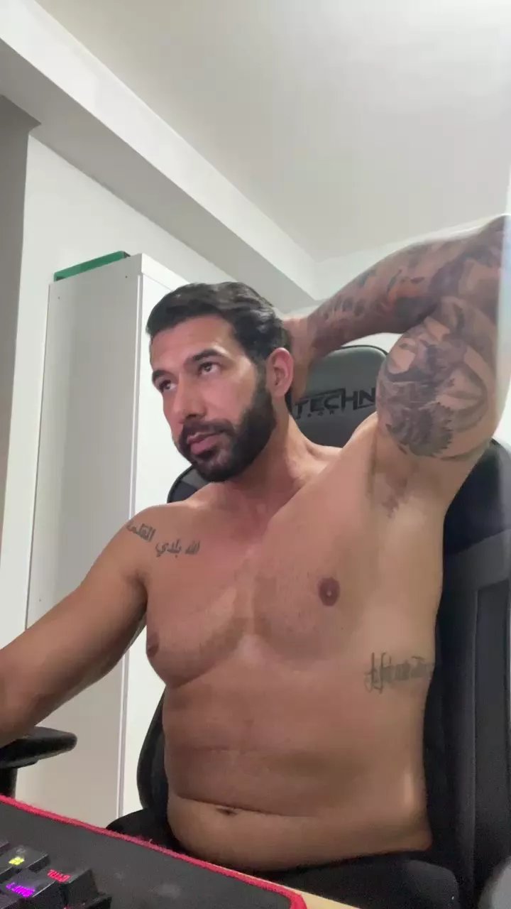 Offline Saradoalto23 on Cam4