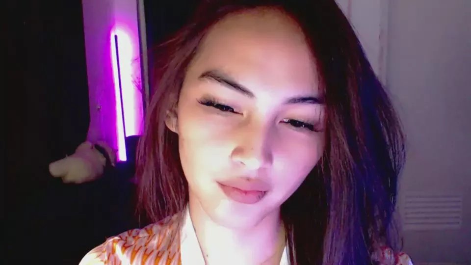 Offline scarletwhitex on Cam4