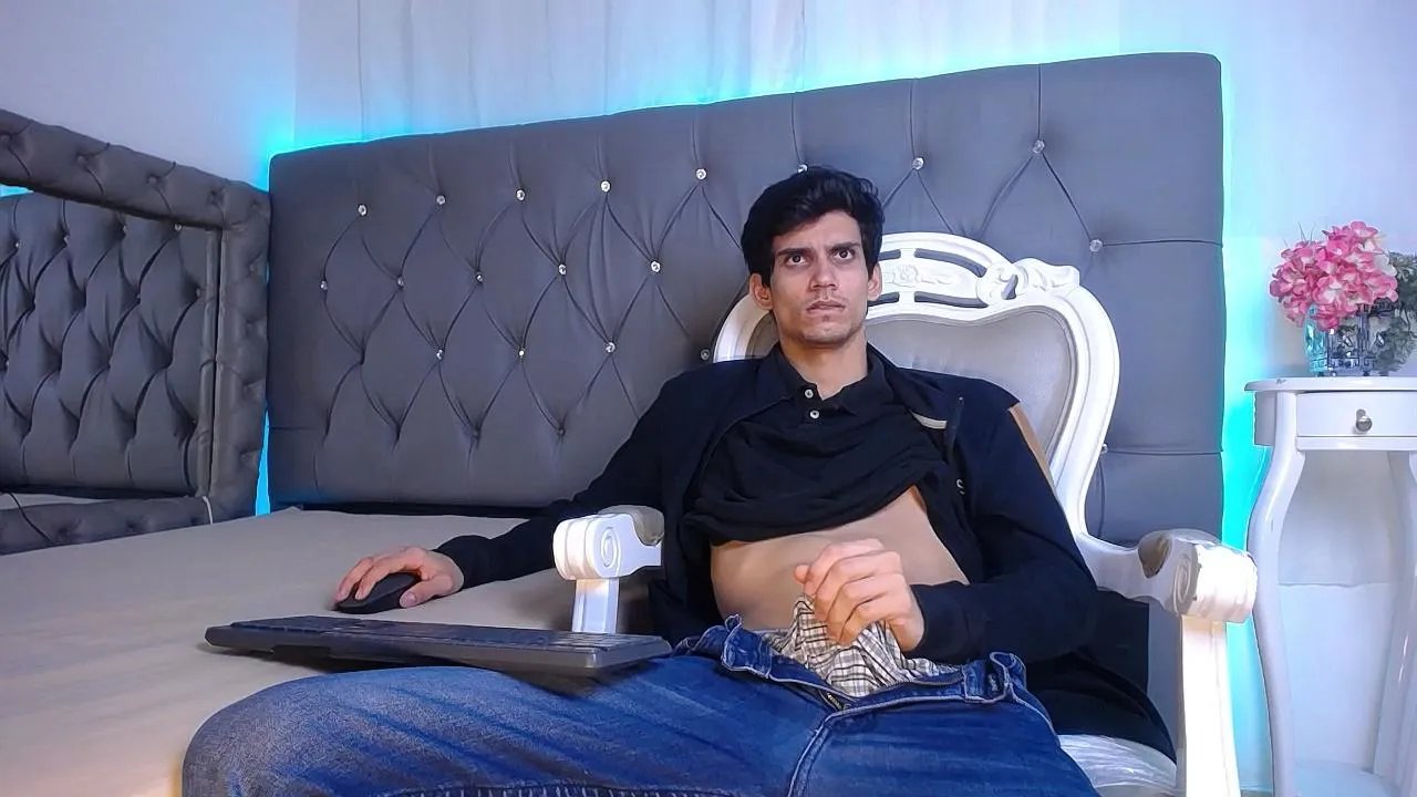 Offline Sebalexis7 on Cam4