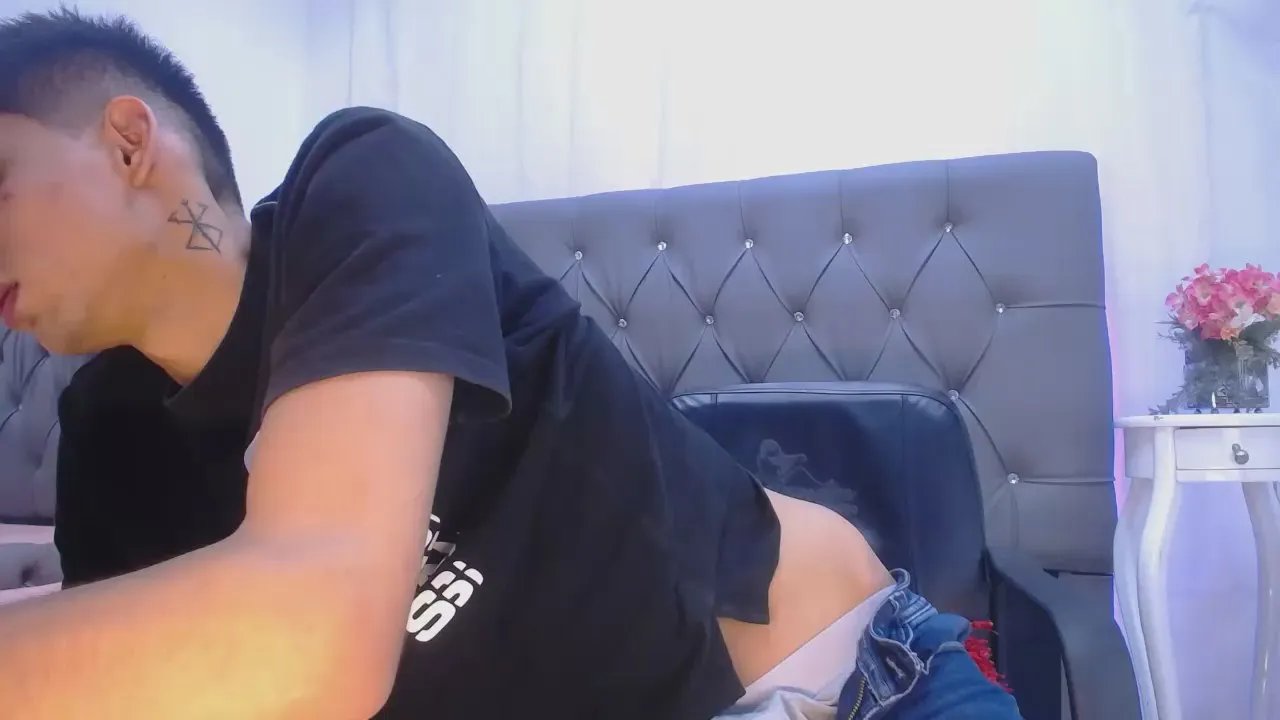 Offline Sebalexis7 on Cam4