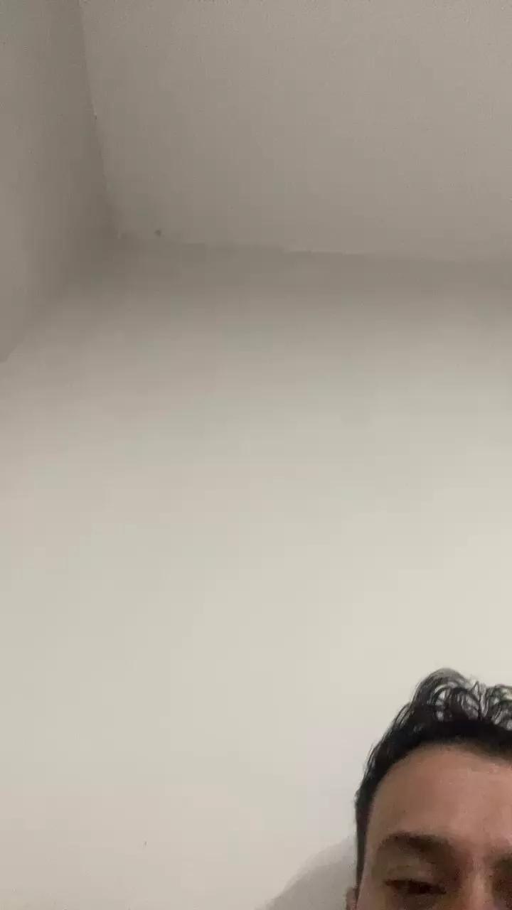 Sebas_RiveraOn on Cam4 