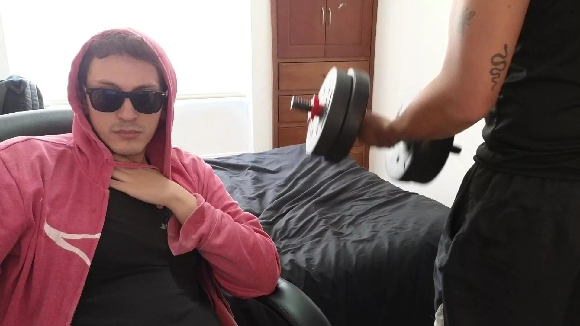 Offline Serguioguecha33 on Cam4