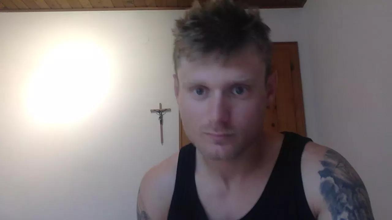 Sexyfreak1994 on Cam4 